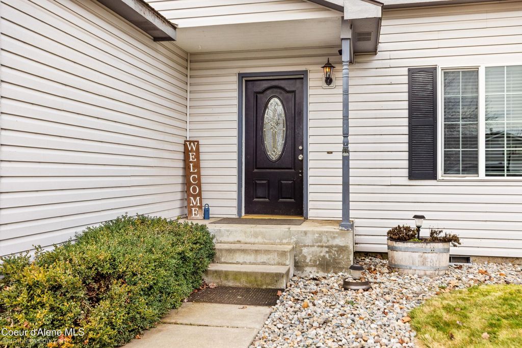 Photo of 2225 Methow Ct, Post Falls, ID 83854 (MLS # 26-1781)