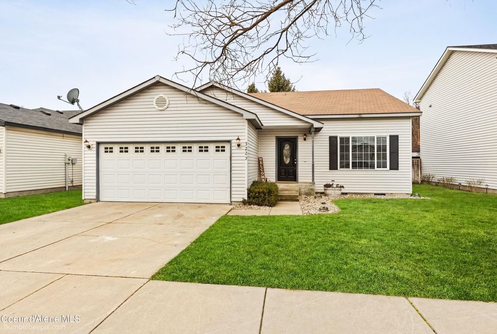 Photo of 2225 Methow Ct, Post Falls, ID 83854 (MLS # 26-1781)