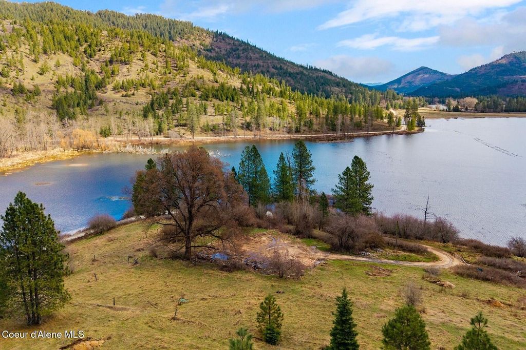 Photo of 23203 Killarney Lake Lake, Cataldo, ID 83810 (MLS # 26-3283)
