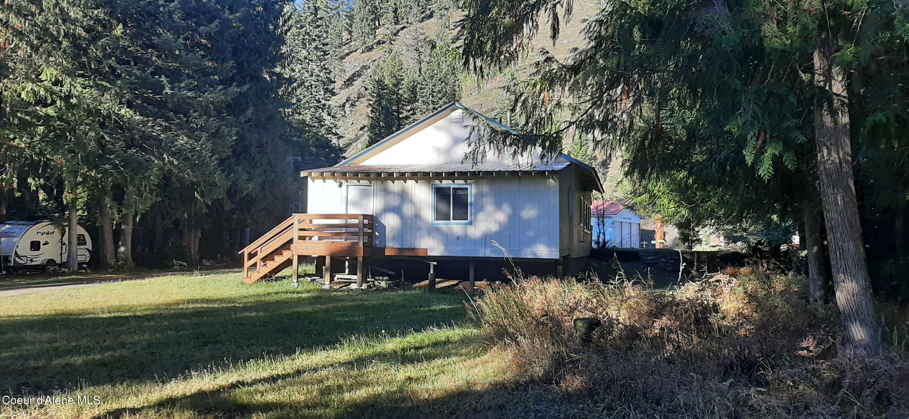 21124 Cda River Rd, Wallace, Idaho image 3