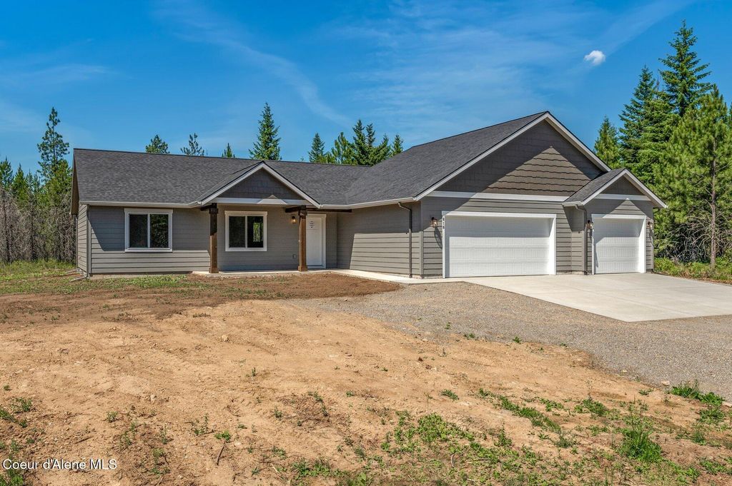 Photo of 280 Durango, Priest River, ID 83856 (MLS # 26-3293)