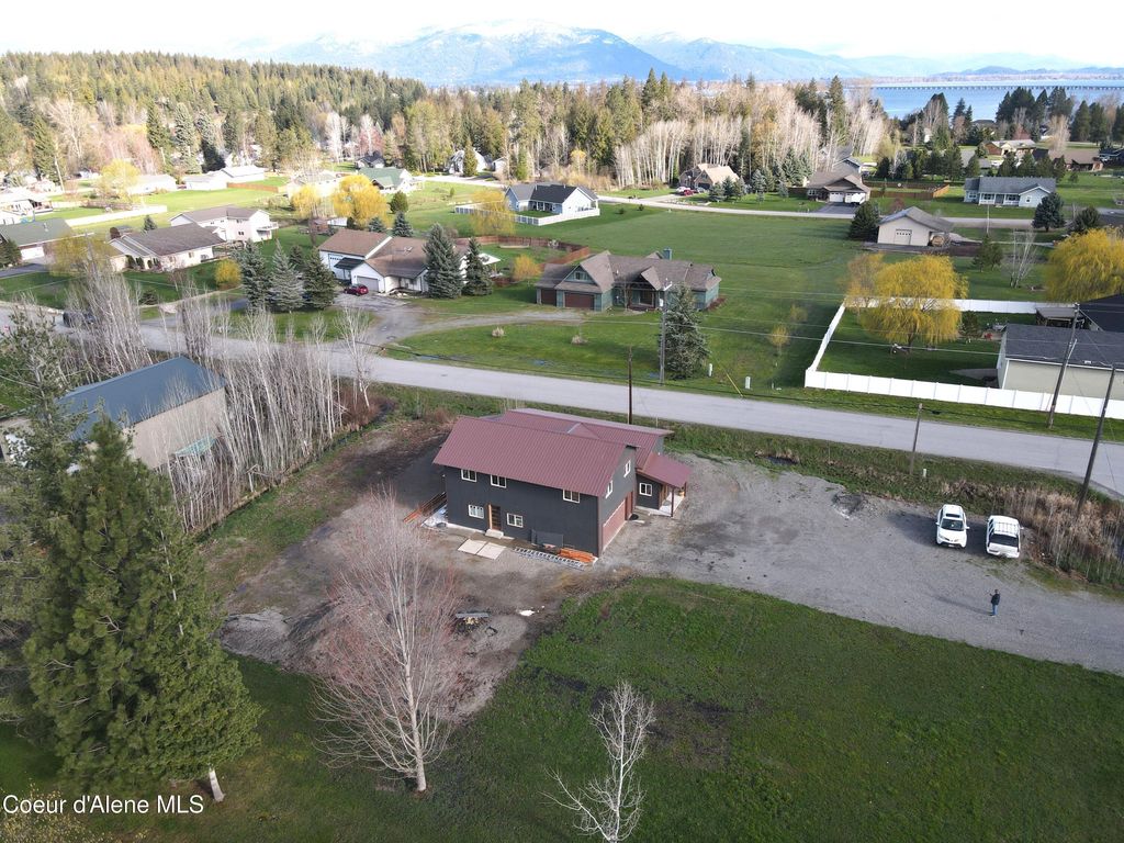 Photo of 9 Comeback Bay Ln, Sagle, ID 83860 (MLS # 26-6645)