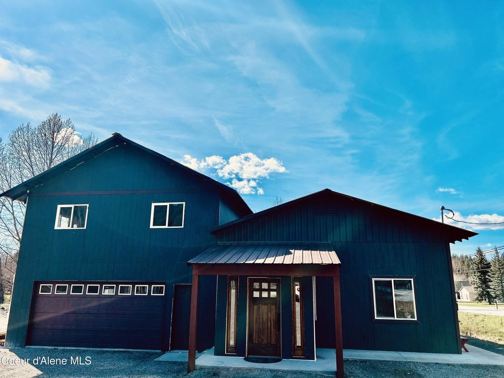 Photo of 9 Comeback Bay Ln, Sagle, ID 83860 (MLS # 26-6645)