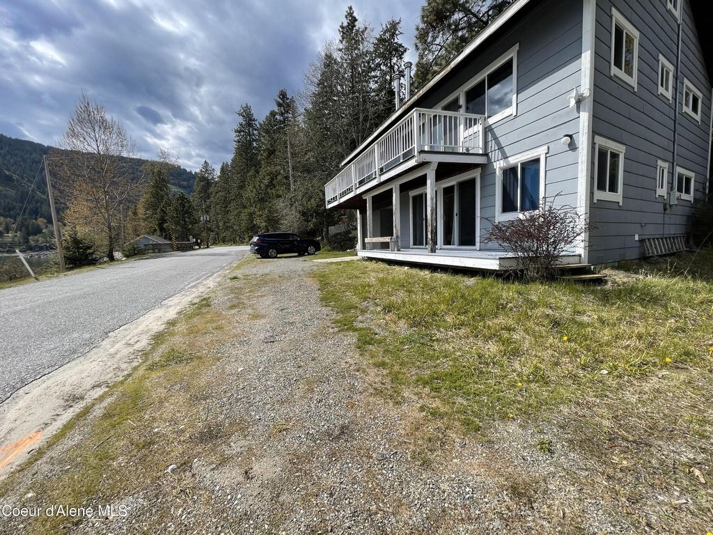 Photo of 1475 Garfield Bay Rd. Rd, Sagle, ID 83860 (MLS # 25-10755)