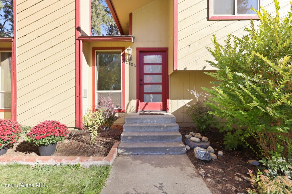 Photo of 2406 Pioneer Ridge Ridge, Post Falls, ID 83854 (MLS # 26-10272)