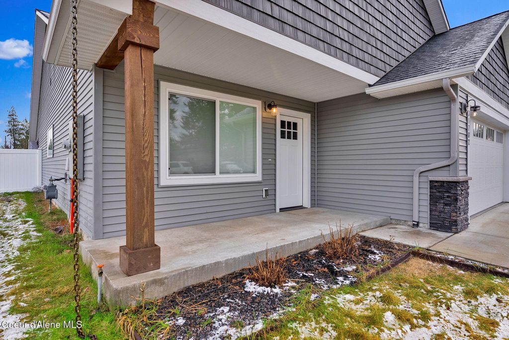 Photo of 31782 8th Ave Ave, Spirit Lake, ID 83869 (MLS # 25-11644)