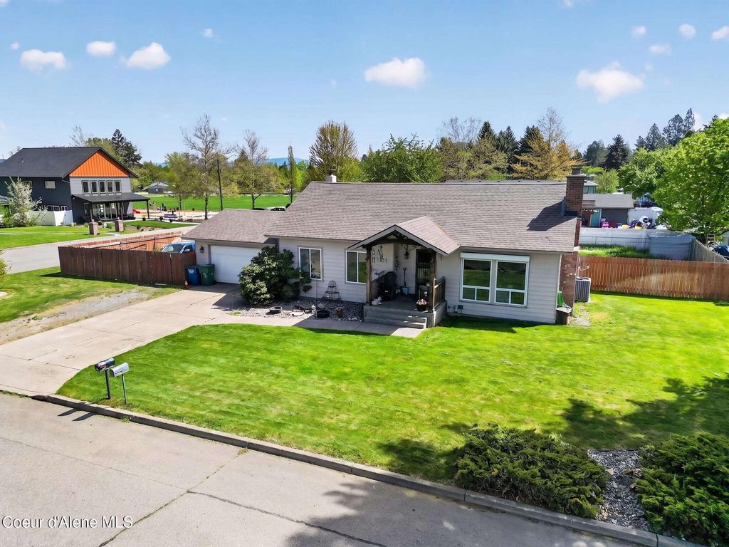Photo of 101 Bentley PL, Post Falls, ID 83854 (MLS # 26-4519)