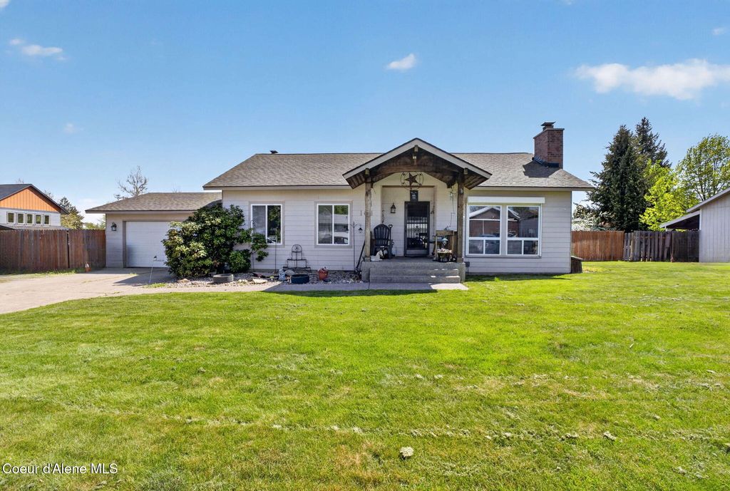 Photo of 101 Bentley PL, Post Falls, ID 83854 (MLS # 26-4519)