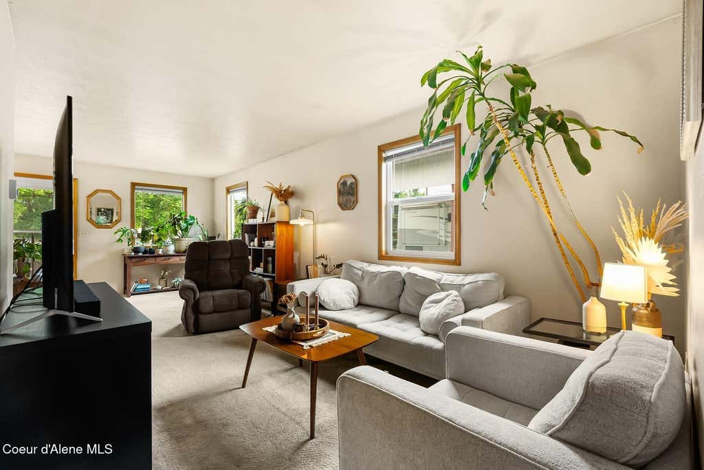 Photo of 353 Beardmore AVE, Priest River, ID 83856 (MLS # 26-7148)