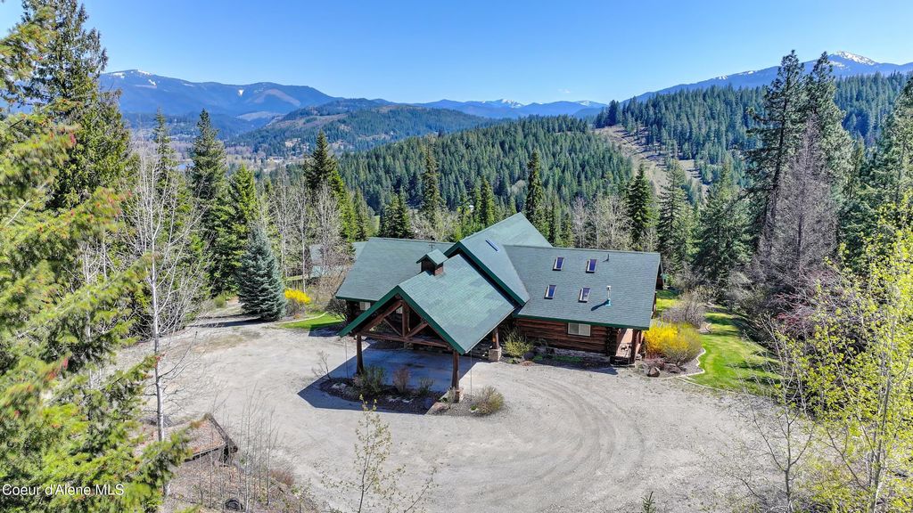 Photo of 122 Makridge Lane Lane, Kingston, ID 83839 (MLS # 25-4288)