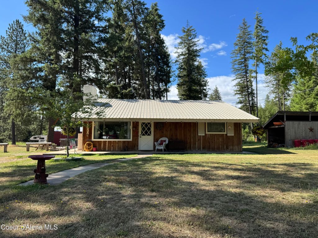 Photo of 5034 Old Priest River Rd Rd, Oldtown, ID 83822 (MLS # 25-7396)