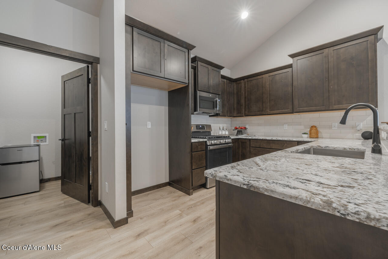 8480 N Snowflake Ln, Hayden, Idaho image 15