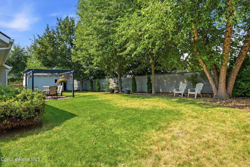 Photo of 8227 Brookside DR, Hayden, ID 83835 (MLS # 26-8095)