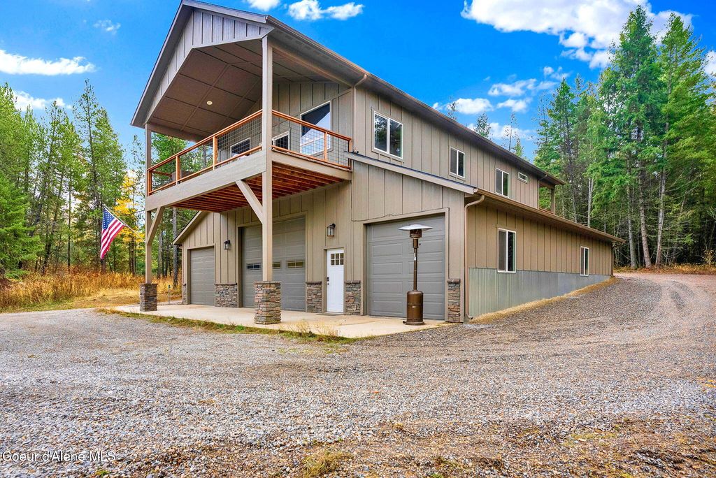 Photo of 42 Seneacquoteen, Priest River, ID 83856 (MLS # 25-10961)