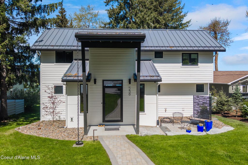 Photo of 239 Pierce LN, Sagle, ID 83860 (MLS # 26-4728)