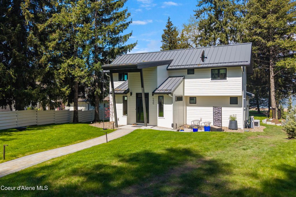 Photo of 239 Pierce LN, Sagle, ID 83860 (MLS # 26-4728)