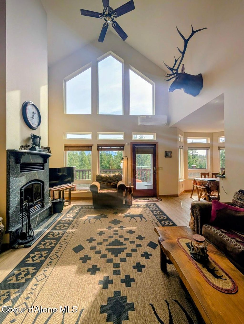 Photo of 845 Cougar Rd, Naples, ID 83847 (MLS # 26-4447)