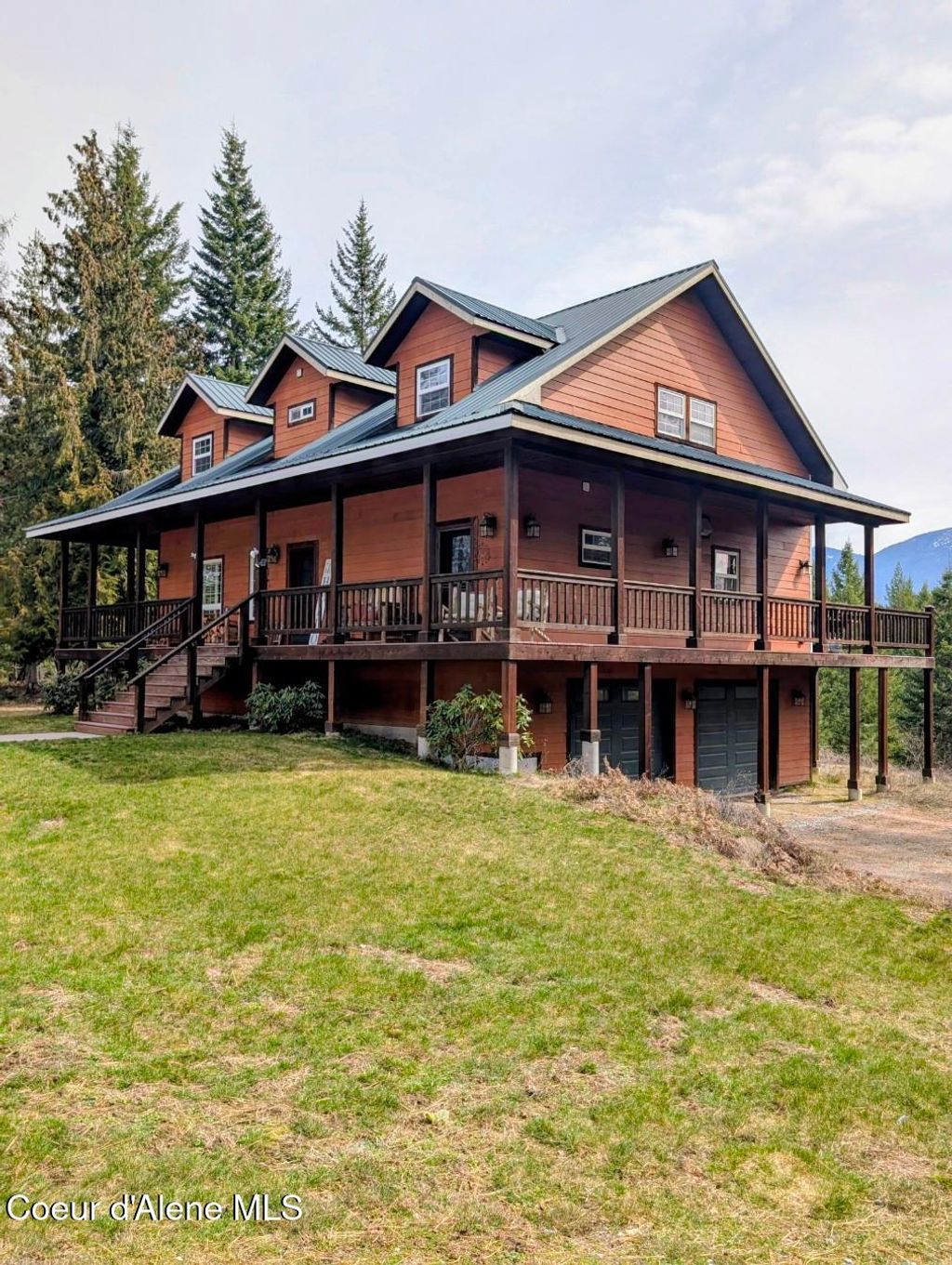 Photo of 845 Cougar Rd, Naples, ID 83847 (MLS # 26-4447)