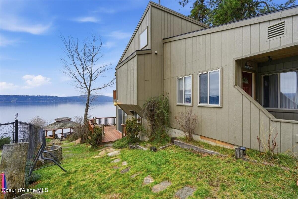 2395 Silver Beach