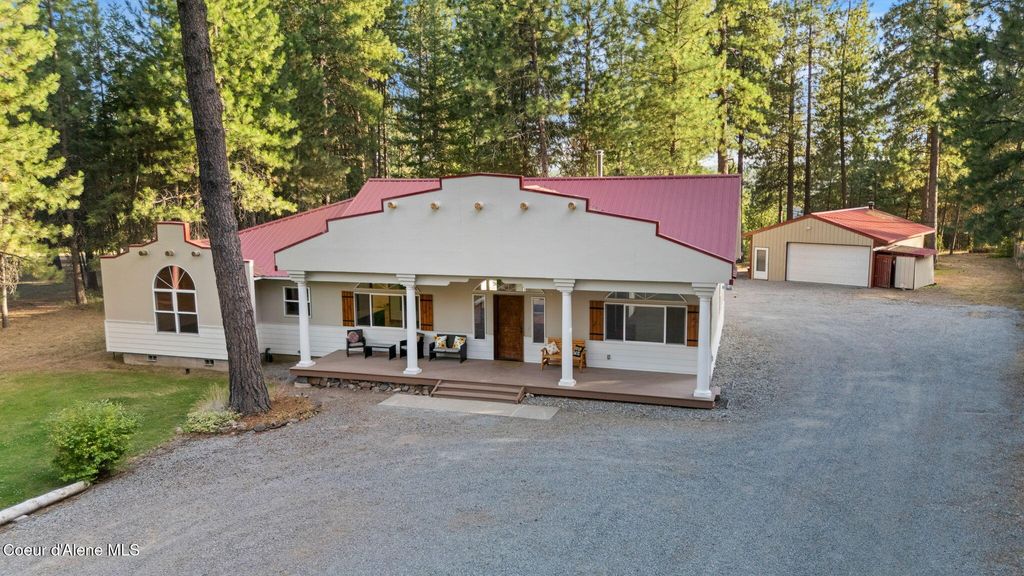 Photo of 470 Diamond Heights Rd Rd, Oldtown, ID 83822 (MLS # 25-8261)