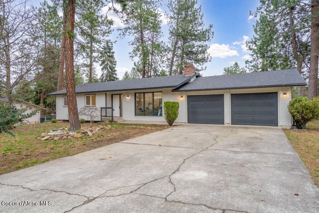 Photo of 327 Sandpiper Loop, Post Falls, ID 83854 (MLS # 26-2040)