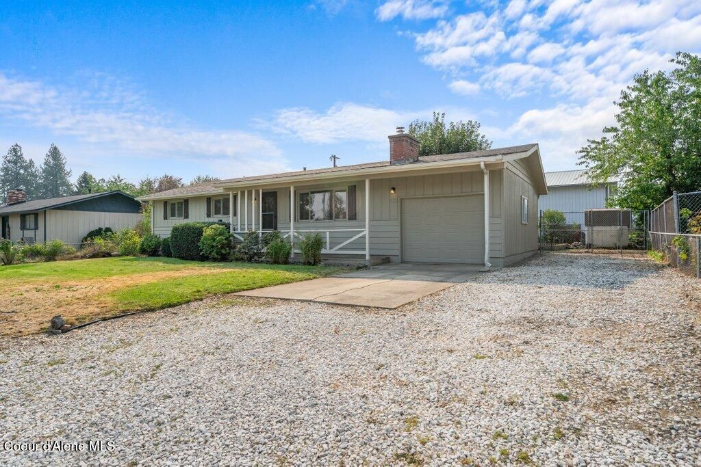 Photo of 308 22nd Ave, Post Falls, ID 83854 (MLS # 25-9133)