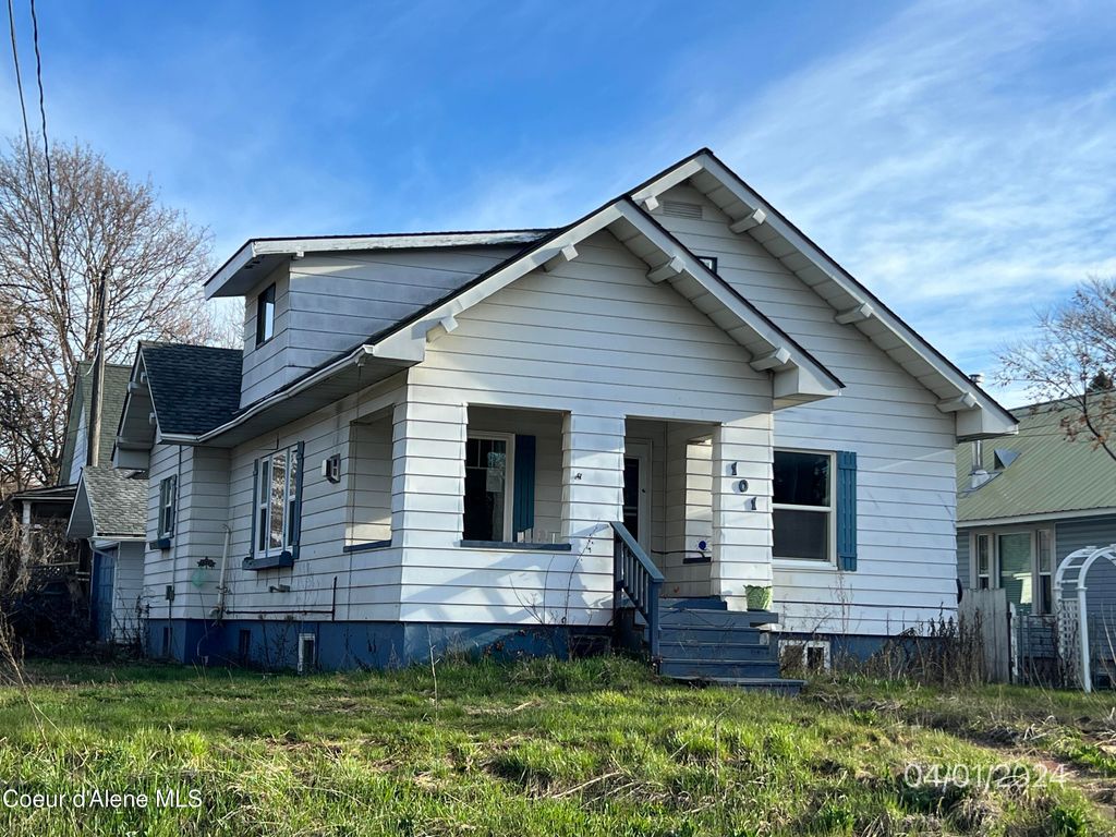 Photo of 101 E Miller AVE, Coeur dAlene, ID 83814 (MLS # 24-10797)