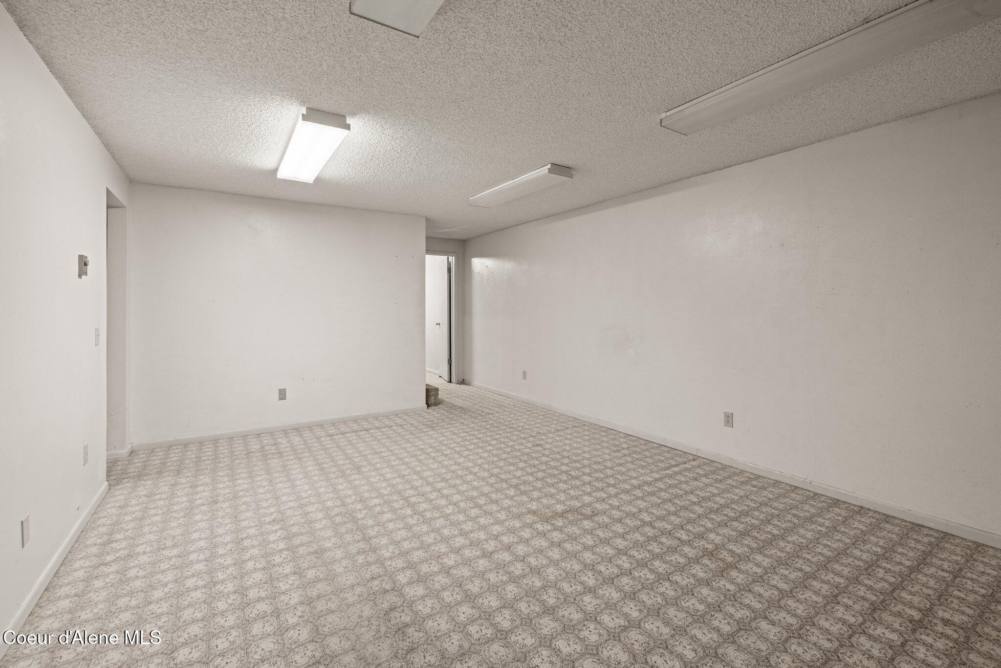 3801 N Sherwood Drive, Coeur d'Alene, Alaska image 46