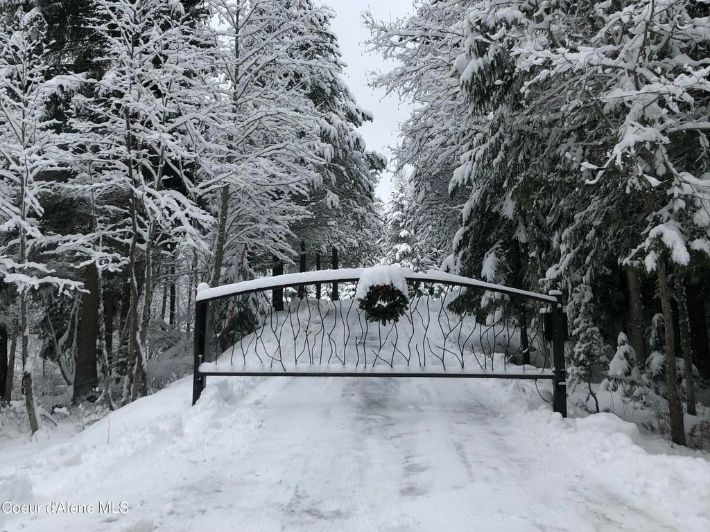 Photo of 778 B, Sandpoint, ID 83864 (MLS # 26-553)