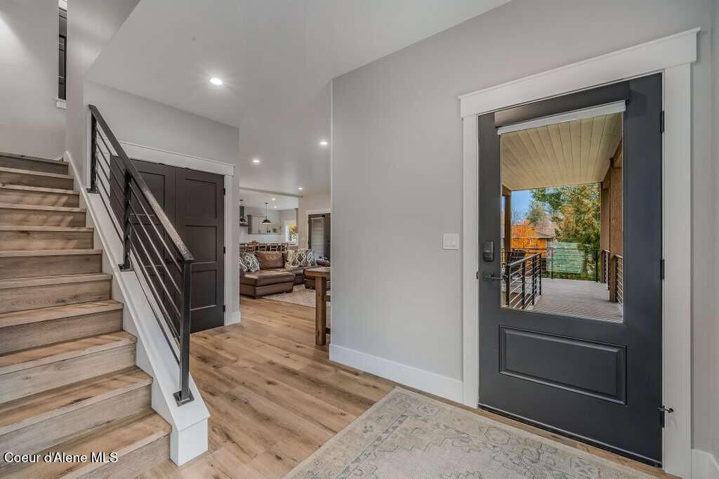 Photo of 422 3rd Ave, Sandpoint, ID 83864 (MLS # 26-4473)