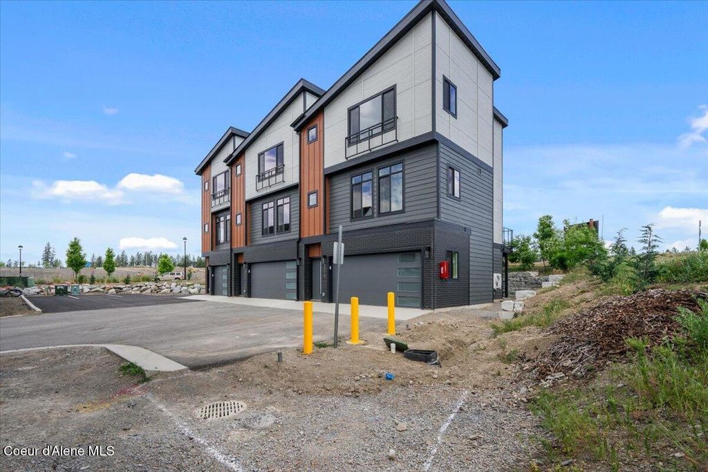 Photo of 3026 Suzanne C Ct, Coeur dAlene, ID 83815 (MLS # 25-6204)