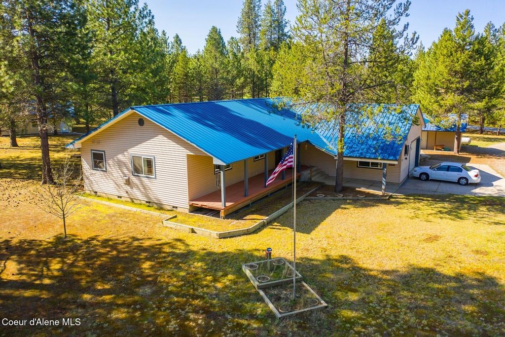 Photo of 245 Jade Dr, Newport, WA 99156 (MLS # 25-1422)