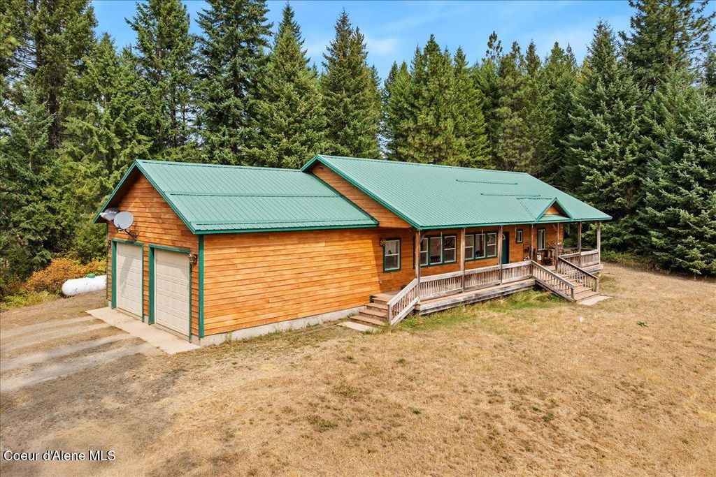 Photo of 537 Old Orchard Rd Rd, Cocolalla, ID 83813 (MLS # 25-9013)