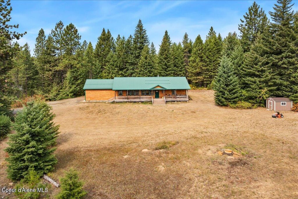 Photo of 537 Old Orchard Rd Rd, Cocolalla, ID 83813 (MLS # 25-9013)
