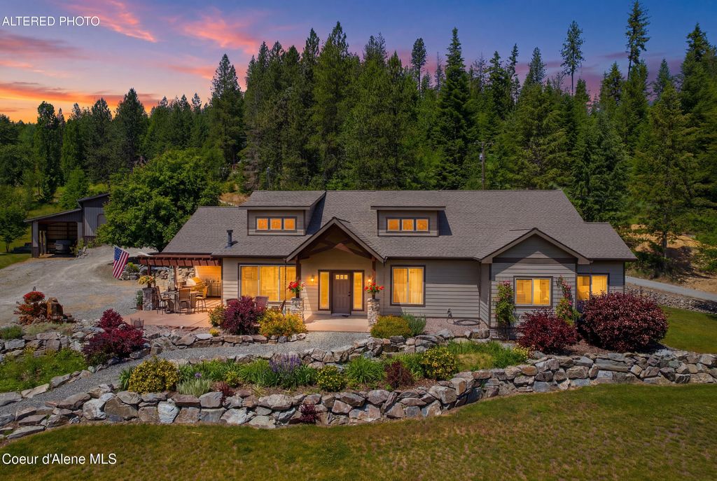 Photo of 24 Cegnar Rd, Kingston, ID 83839 (MLS # 26-3539)