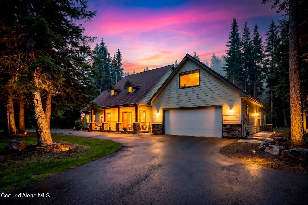Photo of 25400 Lantern Hill Hill, Rathdrum, ID 83858 (MLS # 26-6598)