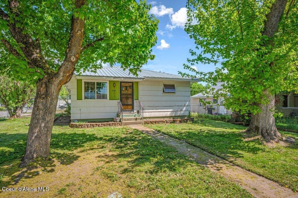 Photo of 1722 6th ST, Coeur dAlene, ID 83814 (MLS # 26-4537)