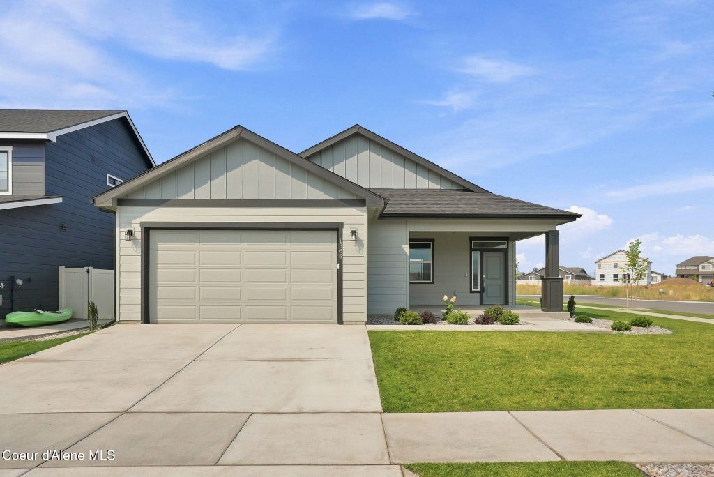 Photo of 1965 PLATTE Ct, Post Falls, ID 83854 (MLS # 26-8371)