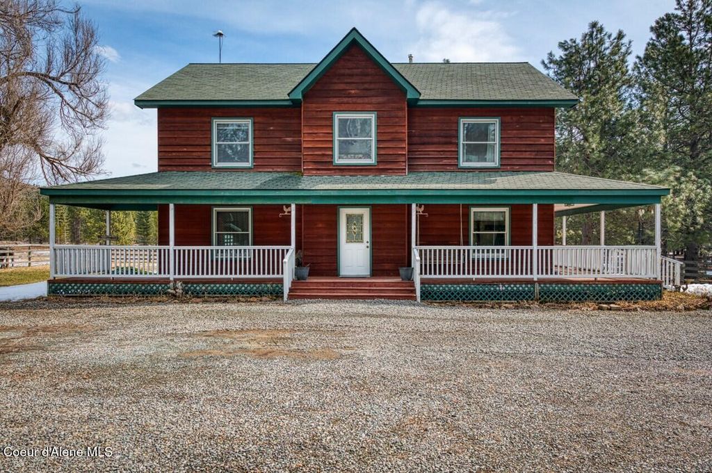 Photo of 415 Shale Rd, Priest River, ID 83856 (MLS # 25-9722)