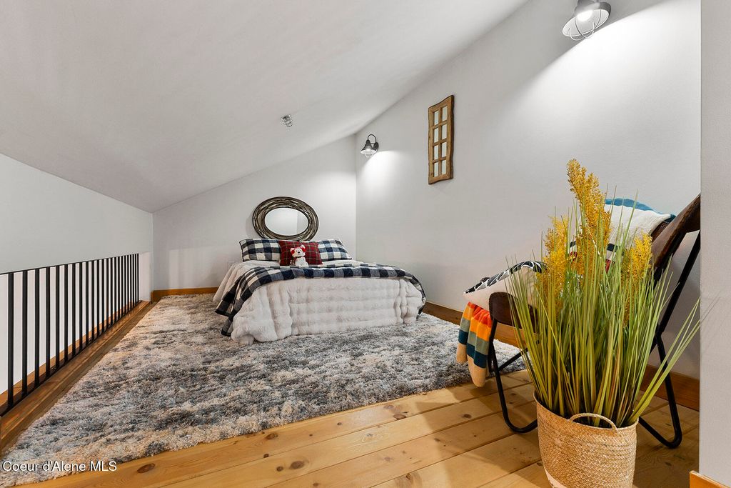 Photo of 308 Ohio # 402, Kellogg, ID 83837 (MLS # 26-279)