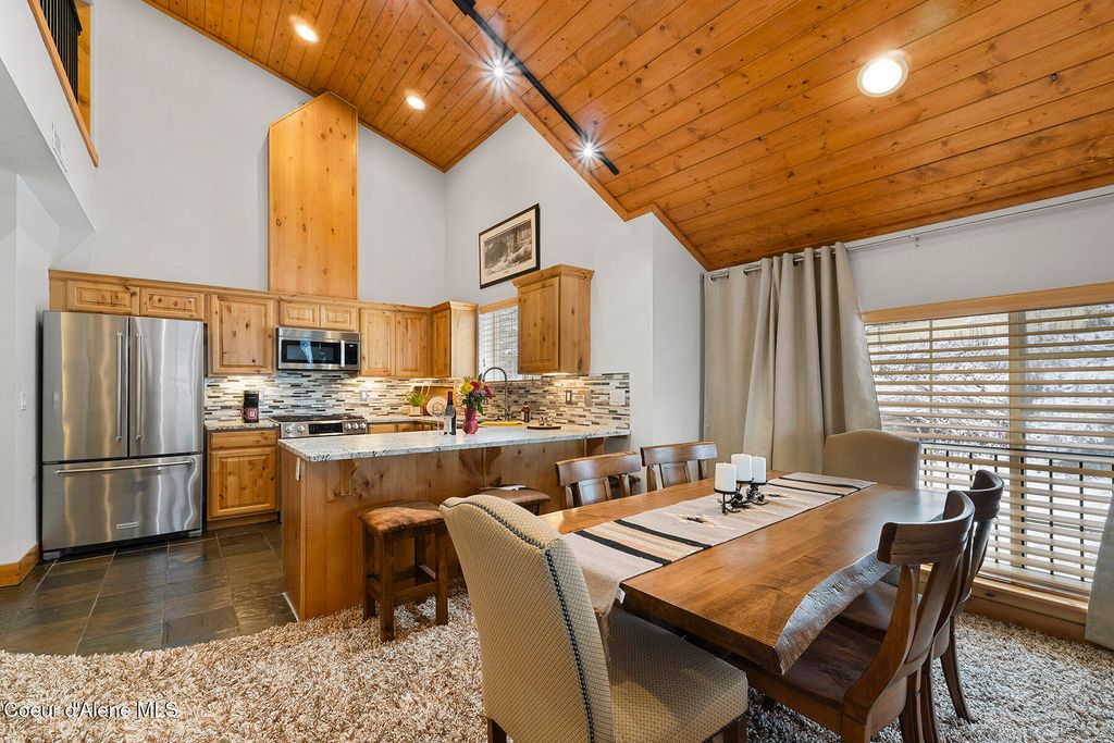 Photo of 308 Ohio # 402, Kellogg, ID 83837 (MLS # 26-279)