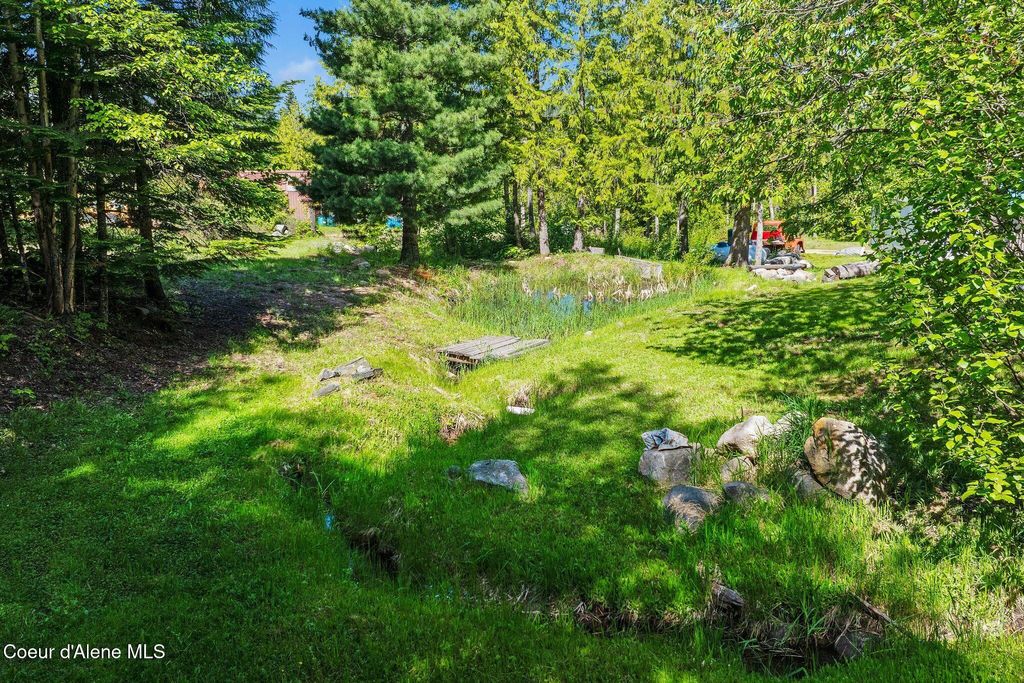 Photo of 910 Otts Rd, Sagle, ID 83860 (MLS # 25-5643)