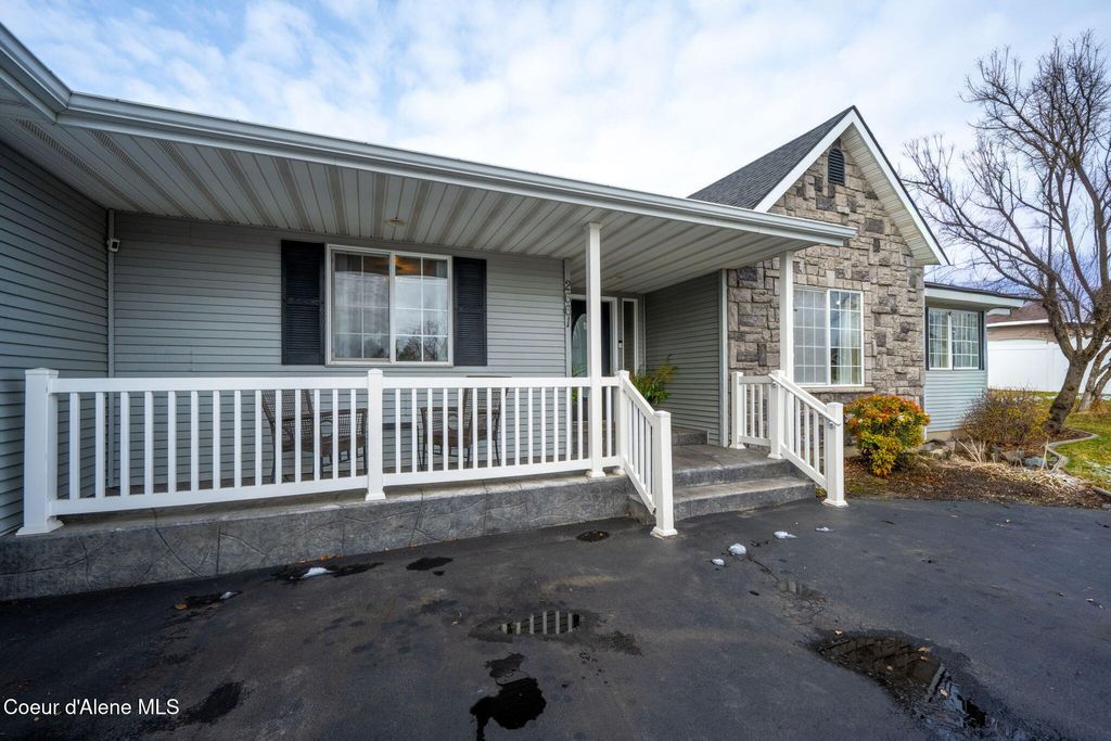 Photo of 2661 Distant Star Rd, Post Falls, ID 83854 (MLS # 26-1521)