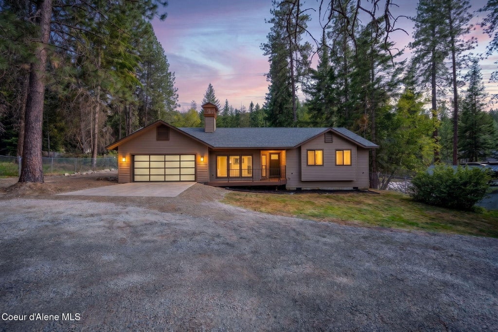 Photo of 8682 Clarkview PL, Hayden, ID 83835 (MLS # 26-9198)