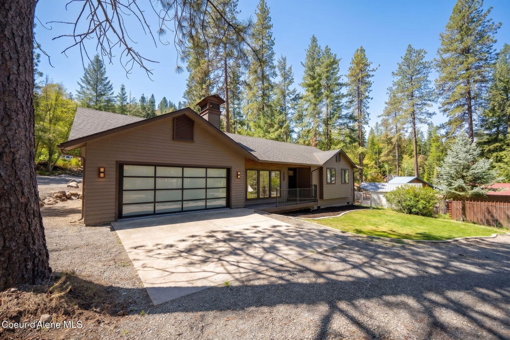 Photo of 8682 Clarkview PL, Hayden, ID 83835 (MLS # 26-9198)