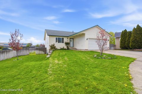 Homes For Sale - 810 Trinity Ct<br/> Coeur d'Alene, ID 83815
