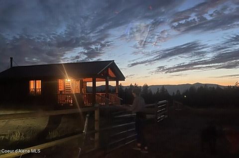 Photo of 5939 Burma Rd, Harrison, ID 83833 (MLS # 25-11232)