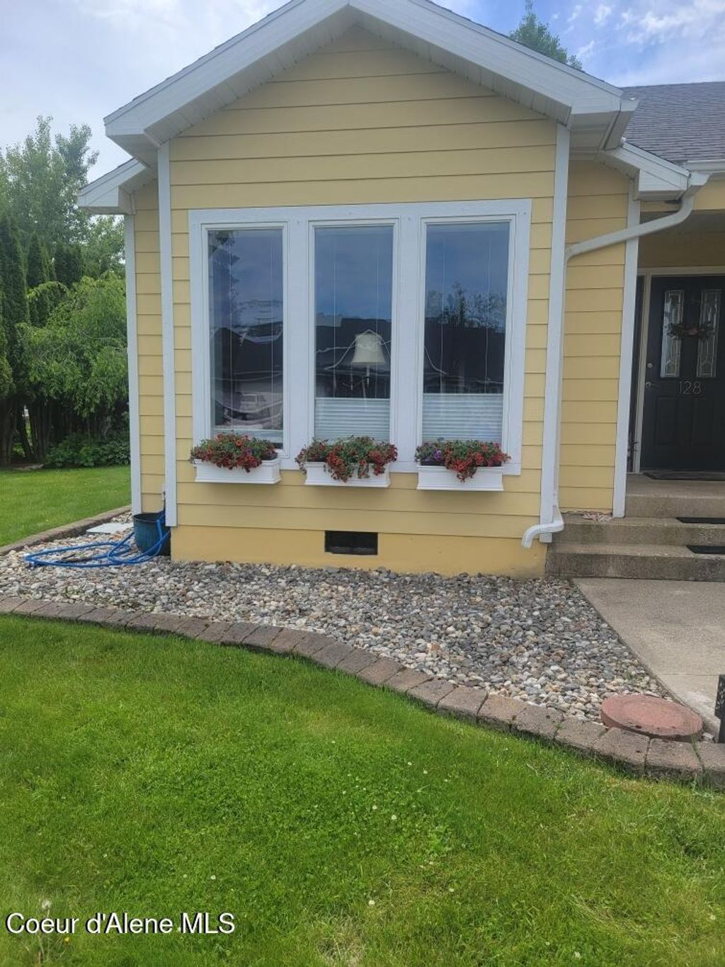 Photo of 128 Spur Dr, Sandpoint, ID 83864 (MLS # 26-1772)