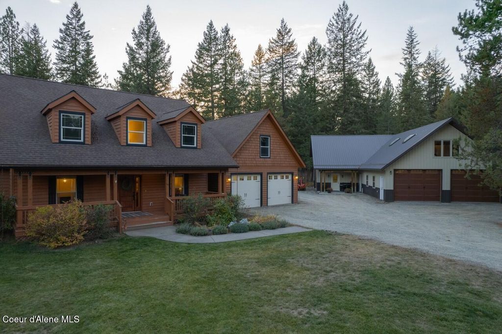 Photo of 110 Sheri Dr, Moyie Springs, ID 83845 (MLS # 25-8818)