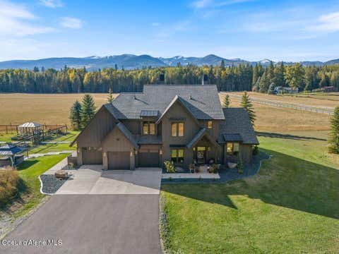 Photo of 713 Center Valley Valley, Sandpoint, ID 83864 (MLS # 26-7694)